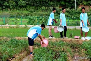 Bất mãn với hình phạt và truyền thông đưa tin! Ngày xưa Từ Lượng: Ghi bàn cho phóng viên, lúc ra ngoài an toàn một chút